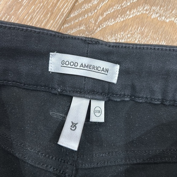 Good American Good Waist Crop Jean - Picture 9 of 10